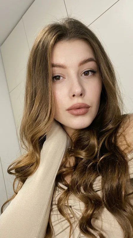 Oleksandra, 18 — photo 2