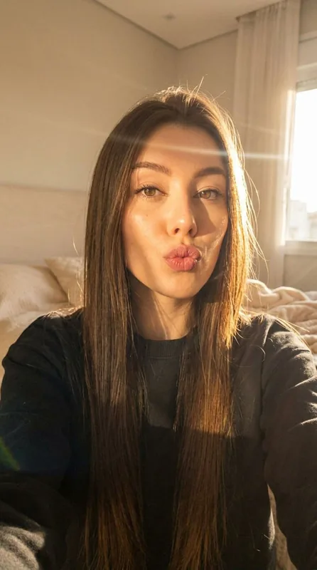 Oleksandra, 18, from Uzhhorod — verified profile